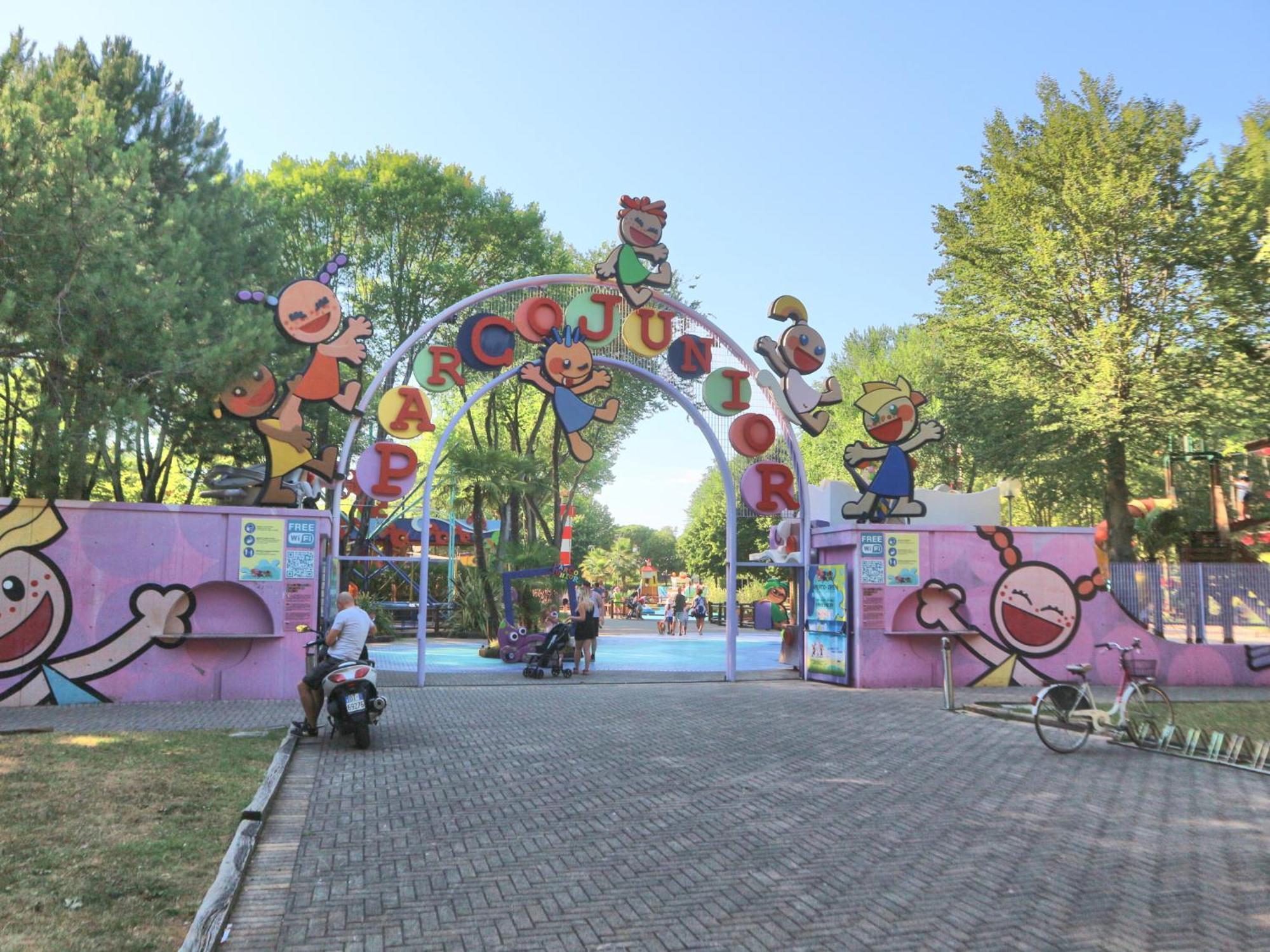 Mery Lignano Sabbiadoro Exterior photo